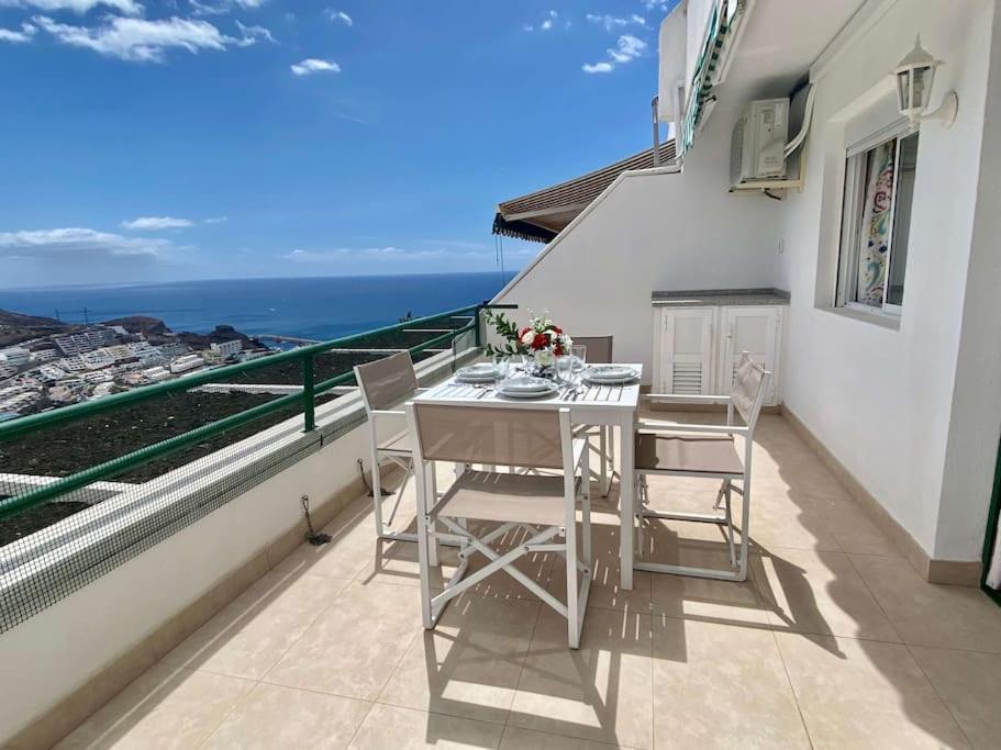 Horizon Views - Excellent Location With Ocean View Apartment *