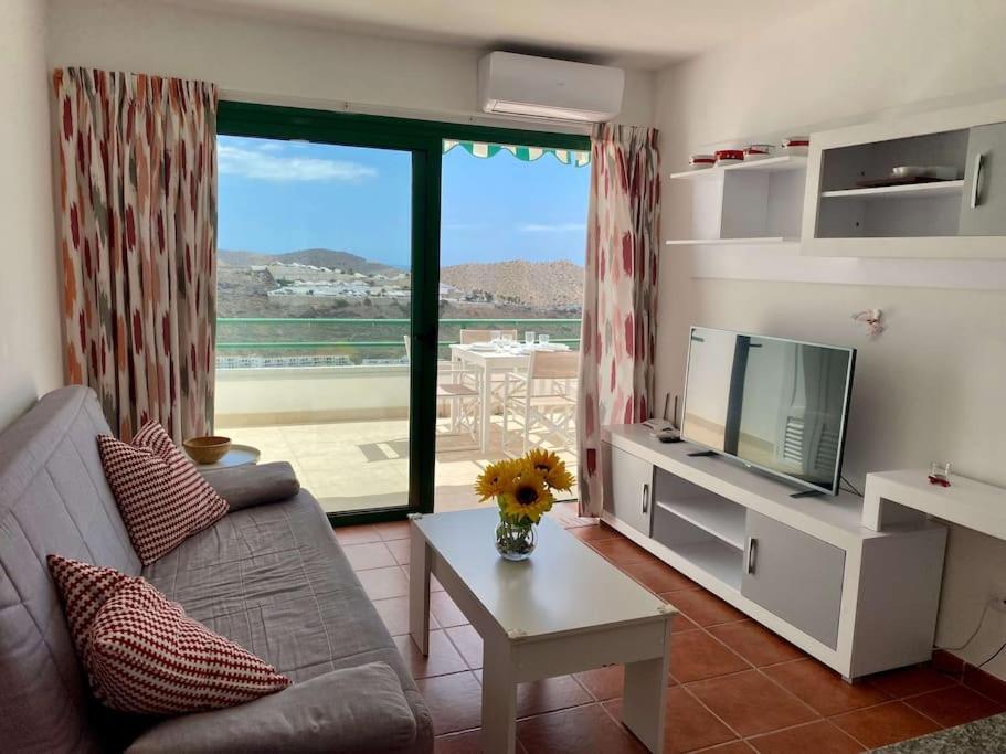 Apartment Horizon Views - Excellent Location With Ocean View