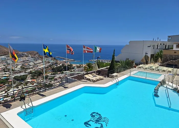 Horizon Views - Excellent Location With Ocean View